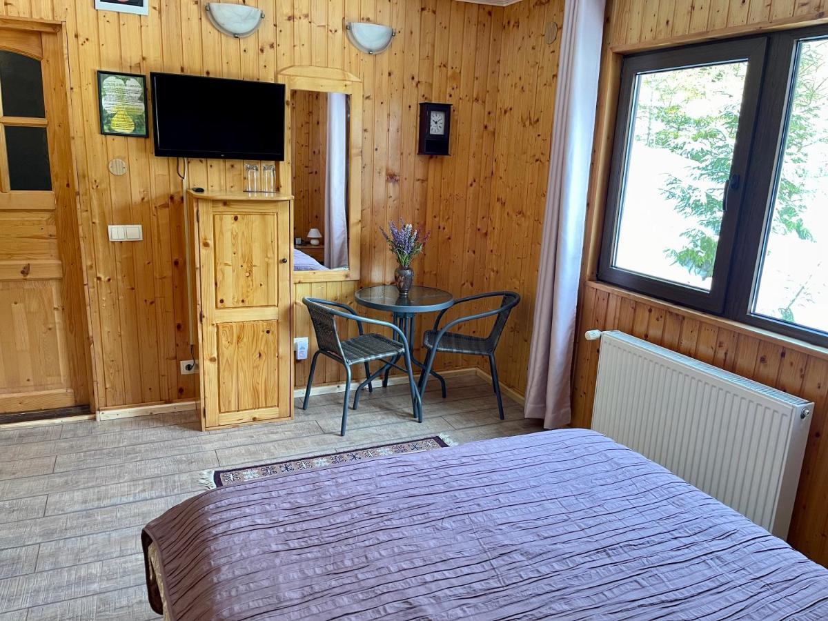 Cabana Cota 1000 อาริเอเชนิ ภายนอก รูปภาพ