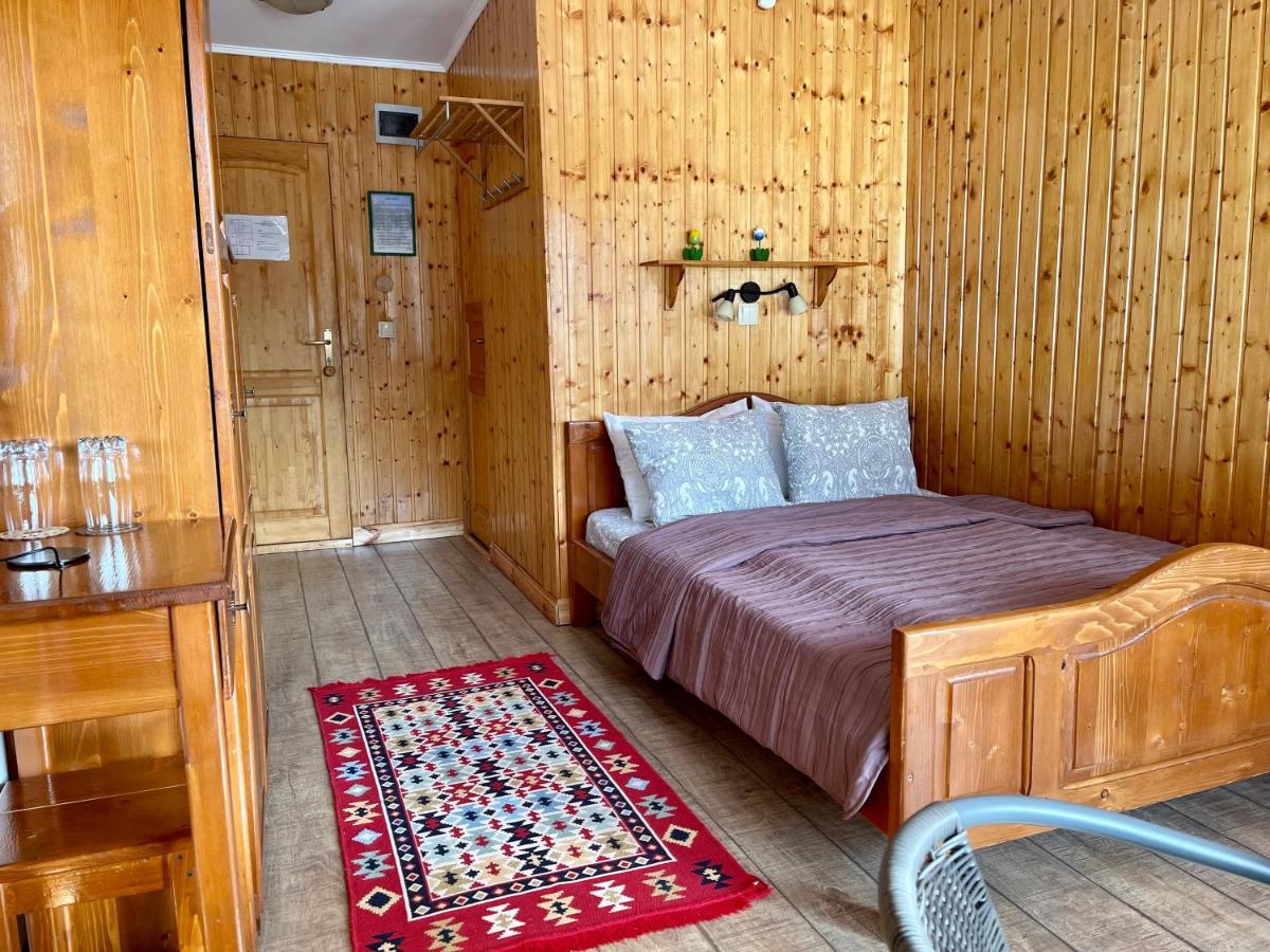 Cabana Cota 1000 อาริเอเชนิ ภายนอก รูปภาพ